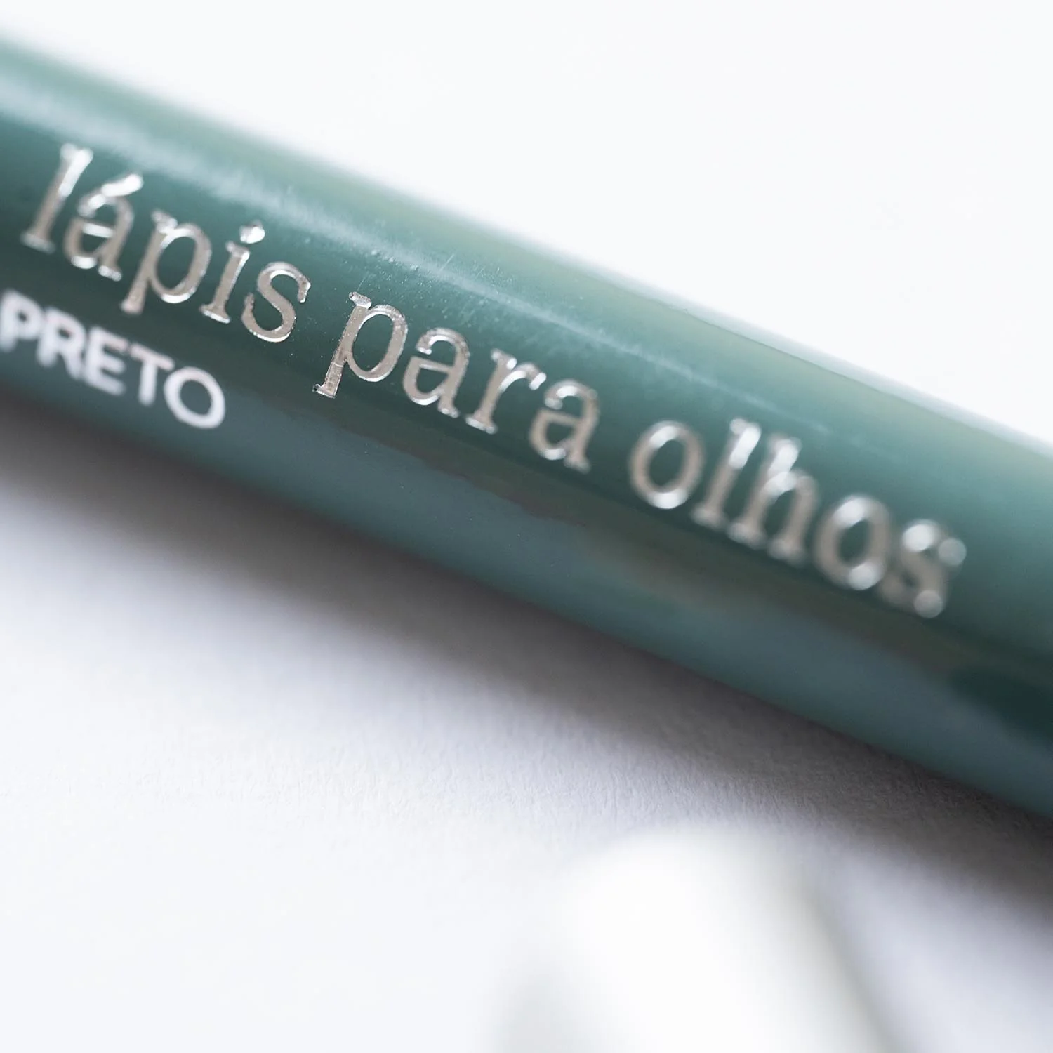 Lápis de Olho Preto | CARE - Image 5